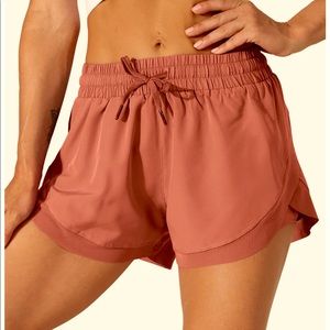 Halara drawstring contrast 2-in-1 shorts in salmon